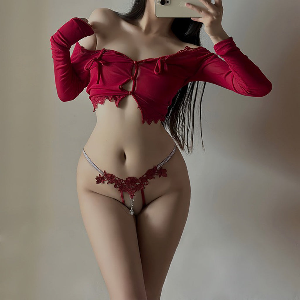 闪亮水钻刺绣开档丁字裤 Sparkly Embroidered Crotchless Thong with Charm