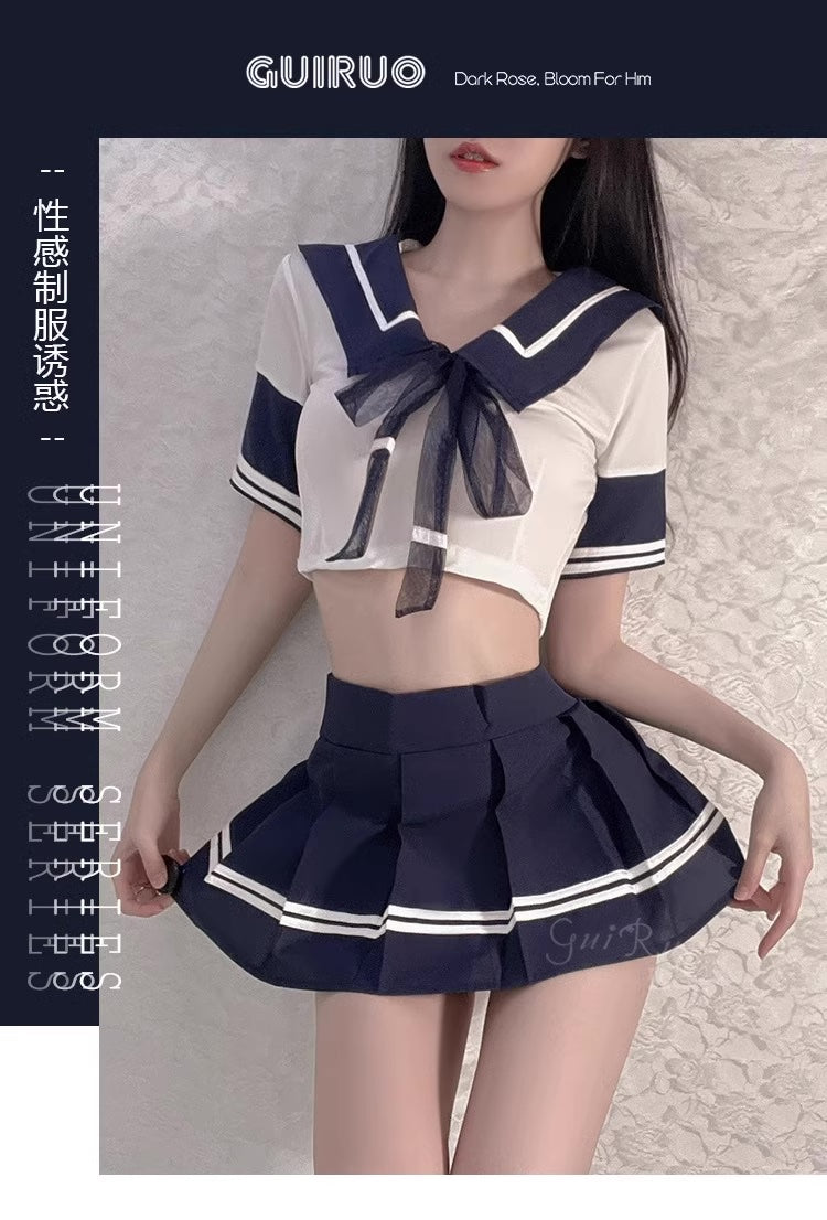 清纯学院风制服